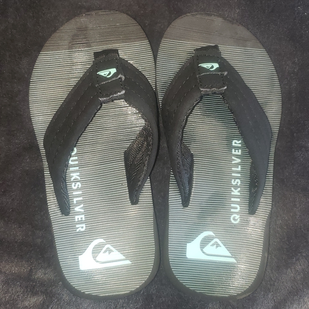 Quicksilver Sandals - Picture 2 of 2